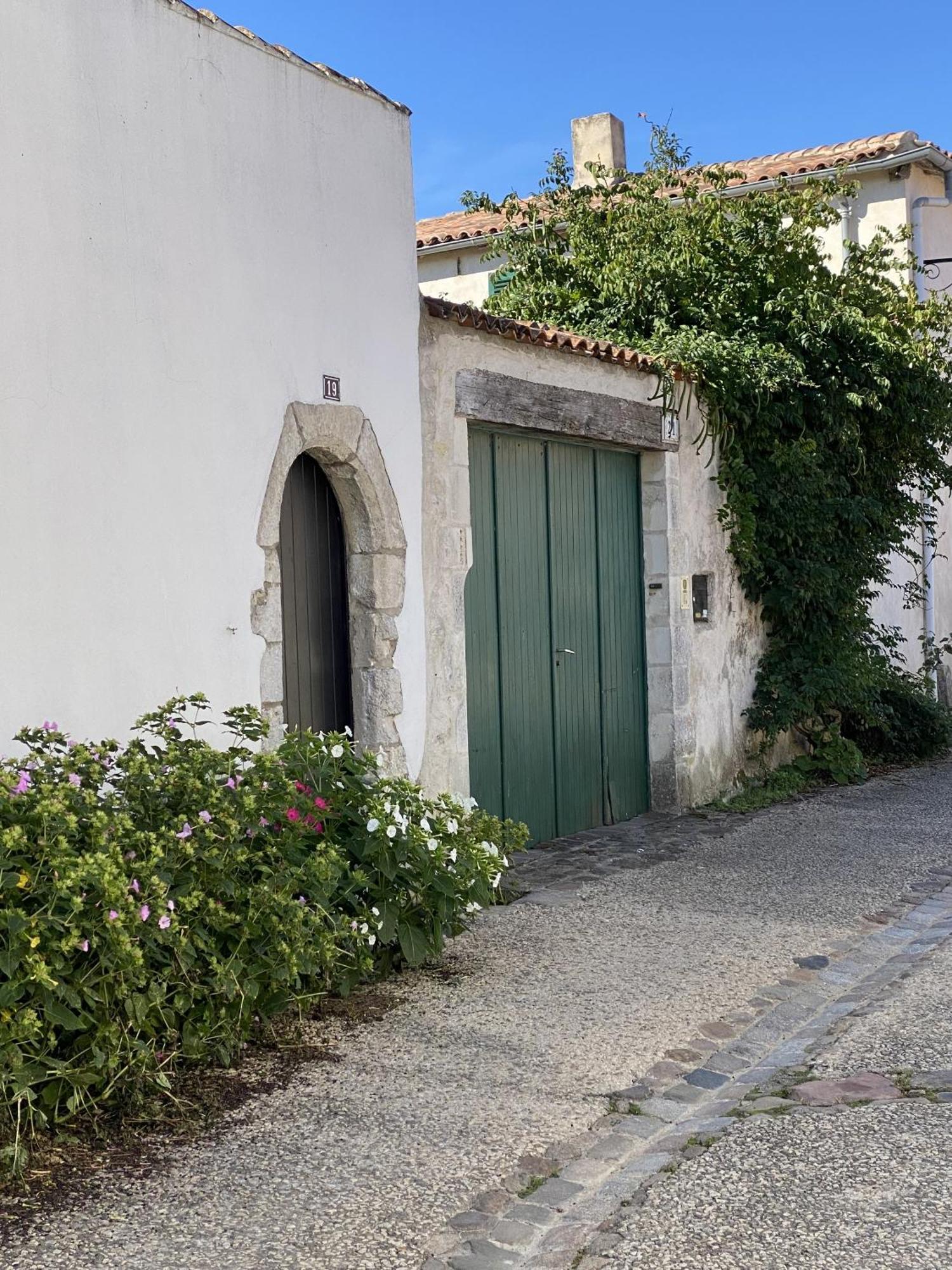 Les Remparts Apartment Saint-Martin-de-Ré Екстериор снимка